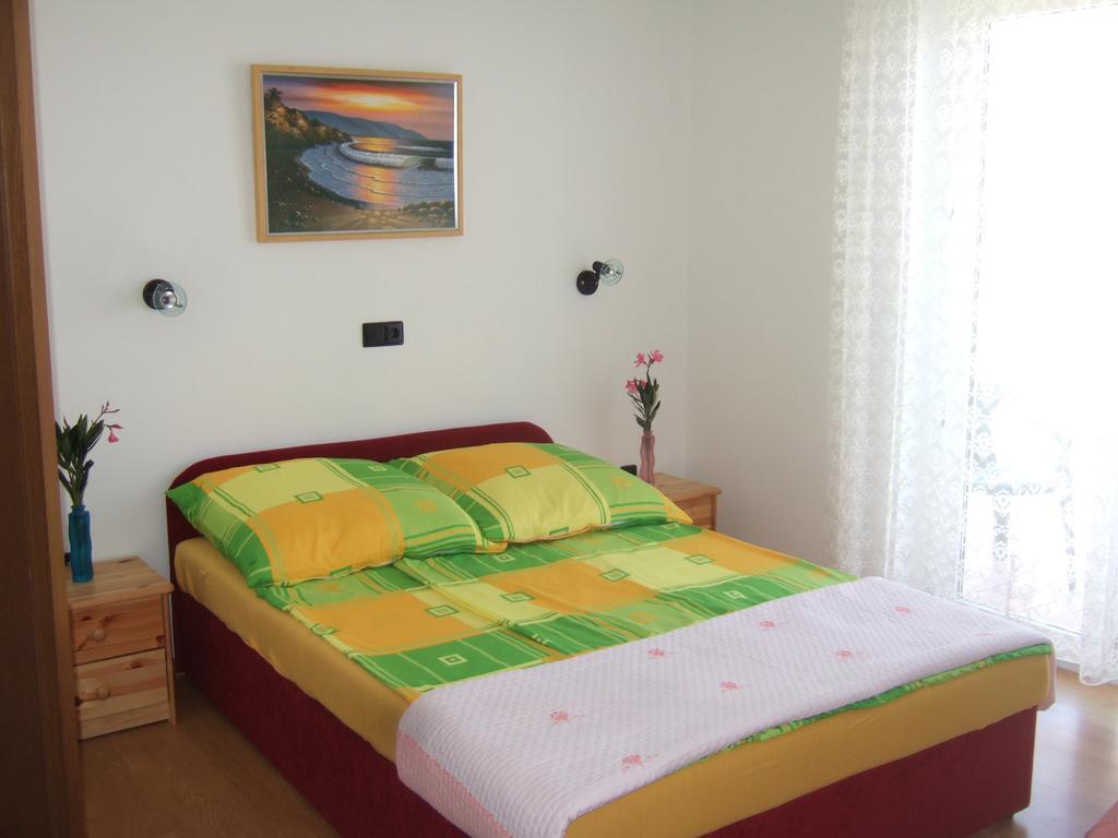 Apartments Bibijana Pakoštane Habitación foto